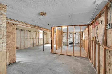 321 West 114th Street Chicago IL 60628