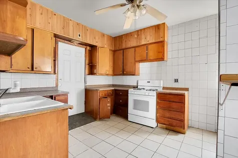 321 West 114th Street Chicago IL 60628