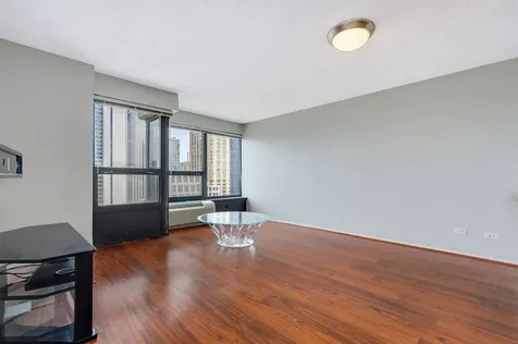 30 East Huron Street Chicago IL 60611