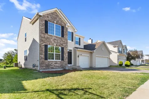 2349 Mayfield Drive Montgomery IL 60538
