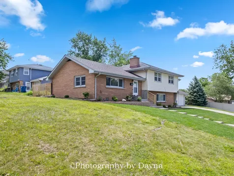 212 Valley Avenue Bradley IL 60915