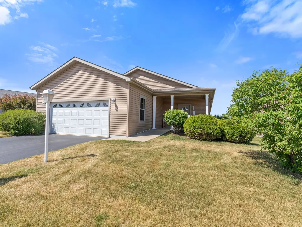 1532 Meadow View Lane Grayslake IL 60030