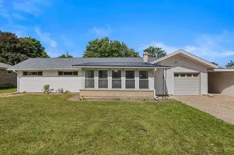 405 Dodson Drive E Urbana IL 61802