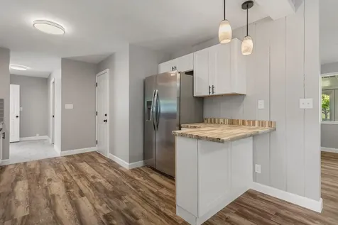 405 Dodson Drive E Urbana IL 61802