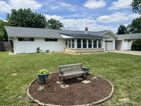405 Dodson Drive E Urbana IL 61802