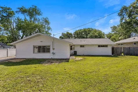 405 Dodson Drive E Urbana IL 61802