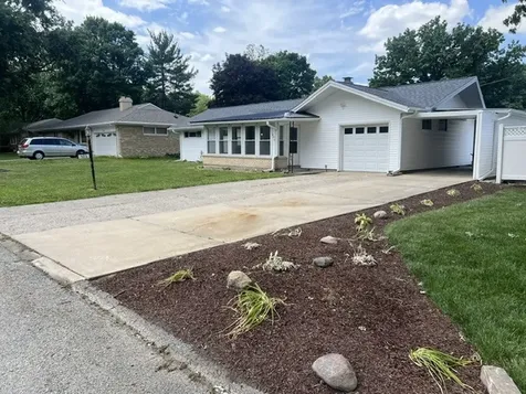 405 Dodson Drive E Urbana IL 61802