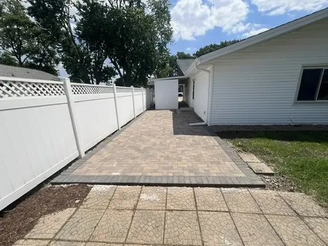 405 Dodson Drive E Urbana IL 61802
