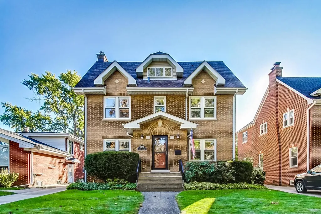 1829 South Prospect Avenue Park Ridge IL 60068
