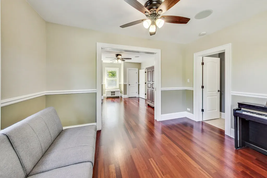1829 South Prospect Avenue Park Ridge IL 60068