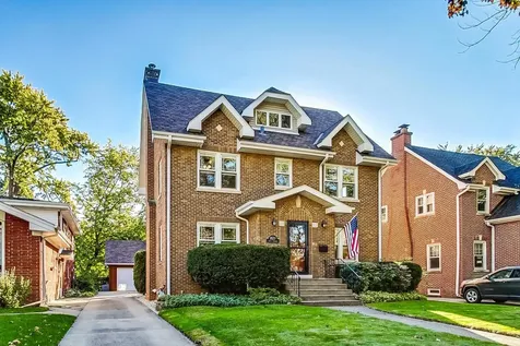 1829 South Prospect Avenue Park Ridge IL 60068