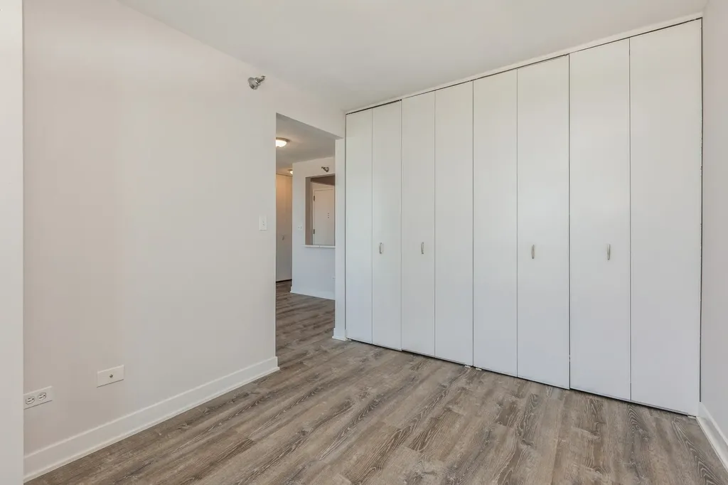 111 West Maple Street Chicago IL 60610