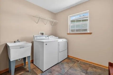 15711 Menominee Court Manhattan IL 60442