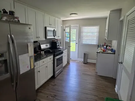 151 Beach Court South Elgin IL 60177