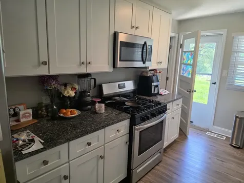 151 Beach Court South Elgin IL 60177