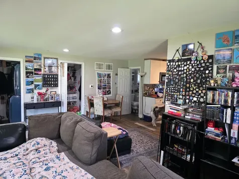 151 Beach Court South Elgin IL 60177