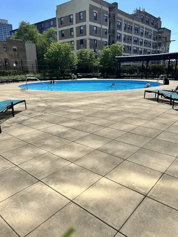 3930 North Pine Grove Avenue Chicago IL 60613