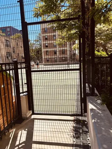 3930 North Pine Grove Avenue Chicago IL 60613