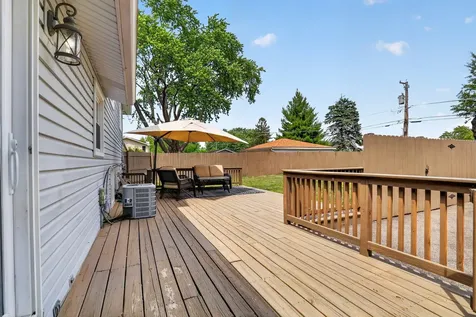 631 Pierce Court Grayslake IL 60030