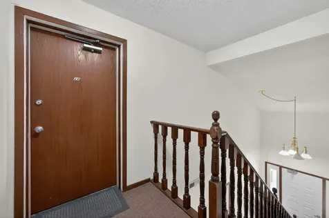 1503 Longwood Drive Sycamore IL 60178