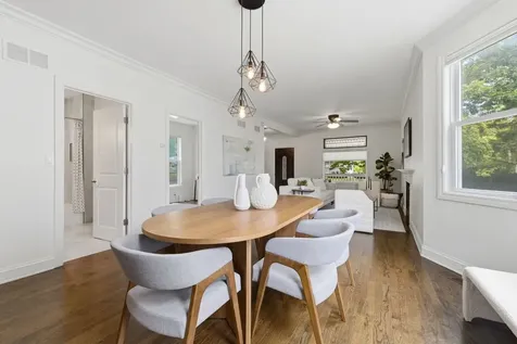 4023 West Addison Street Chicago IL 60641