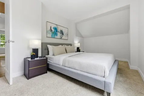 4023 West Addison Street Chicago IL 60641