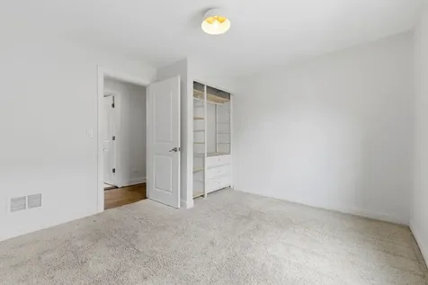 4023 West Addison Street Chicago IL 60641