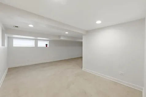 4023 West Addison Street Chicago IL 60641