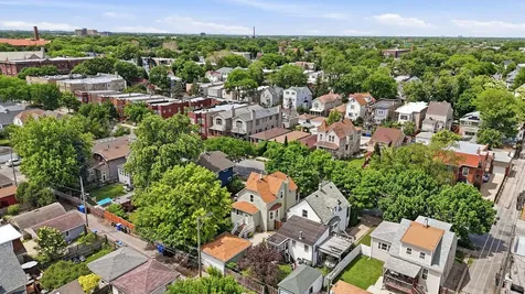 4023 West Addison Street Chicago IL 60641
