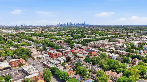 4023 West Addison Street Chicago IL 60641