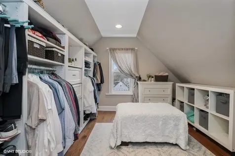 2931 North Dawson Avenue Chicago IL 60618