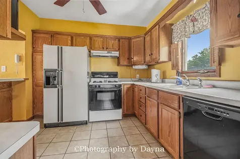 561 W Grant Street St. Anne IL 60964