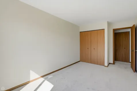 187 Uteg Street Crystal Lake IL 60014