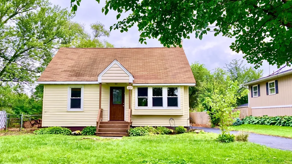 207 Village Road Hinsdale IL 60521