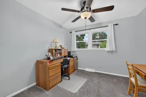 517 West North Street Itasca IL 60143
