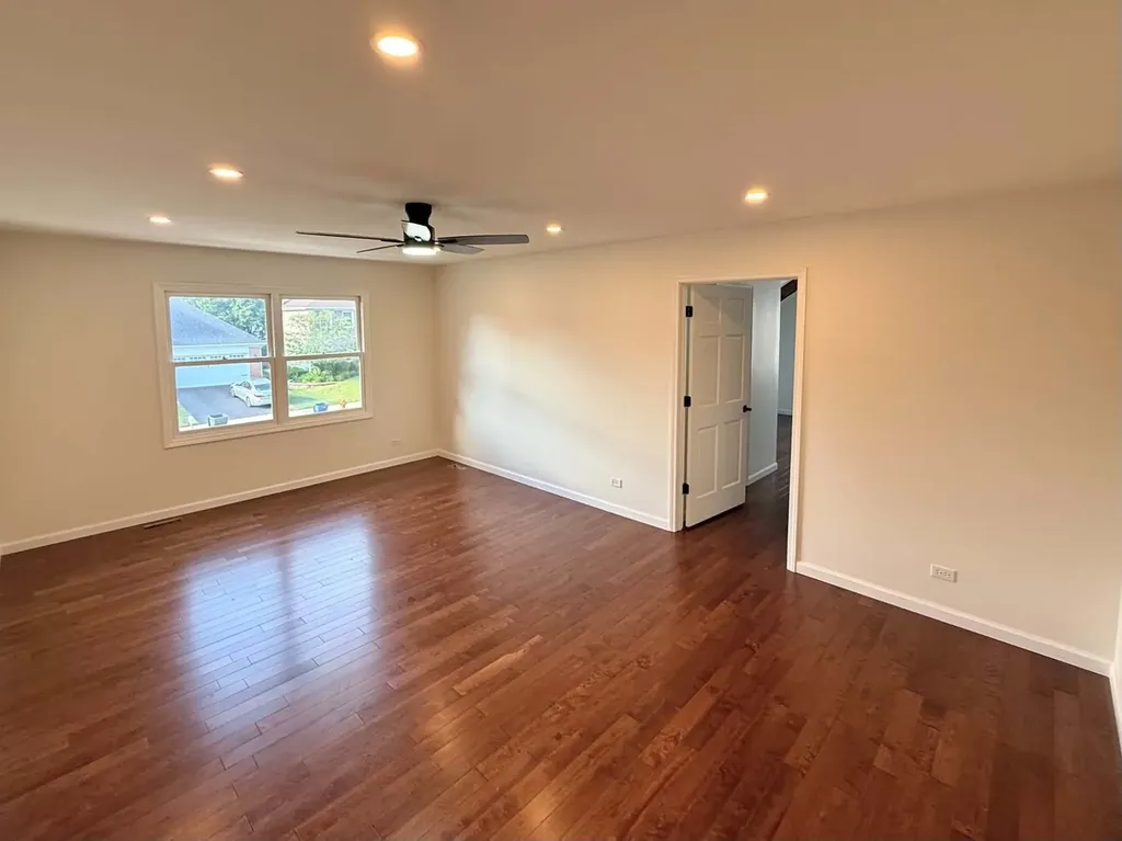 1682 Ithaca Drive Naperville IL 60565