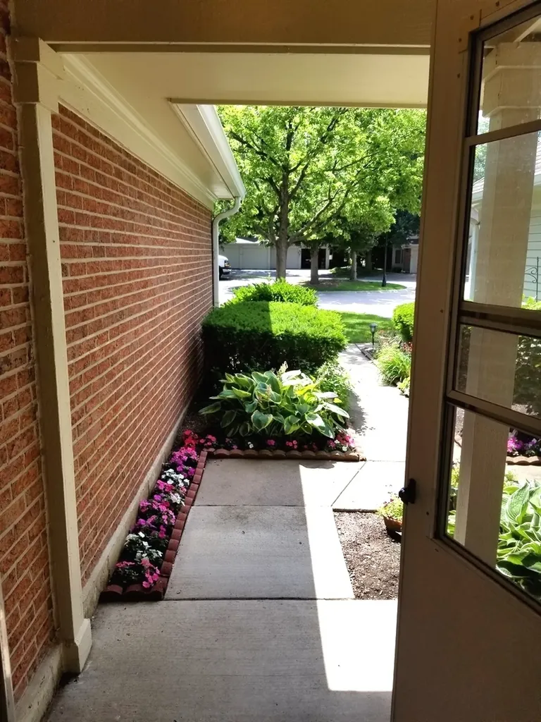30W023 Laurel Court Warrenville IL 60555