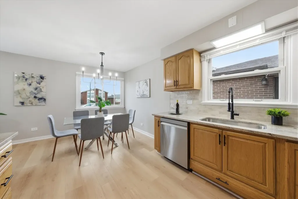 2846 East 127th Street Chicago IL 60633