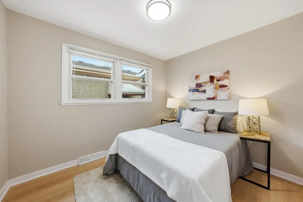 2846 East 127th Street Chicago IL 60633