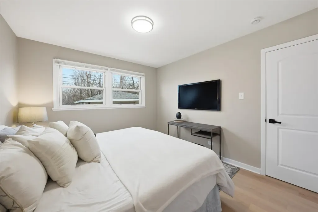 2846 East 127th Street Chicago IL 60633