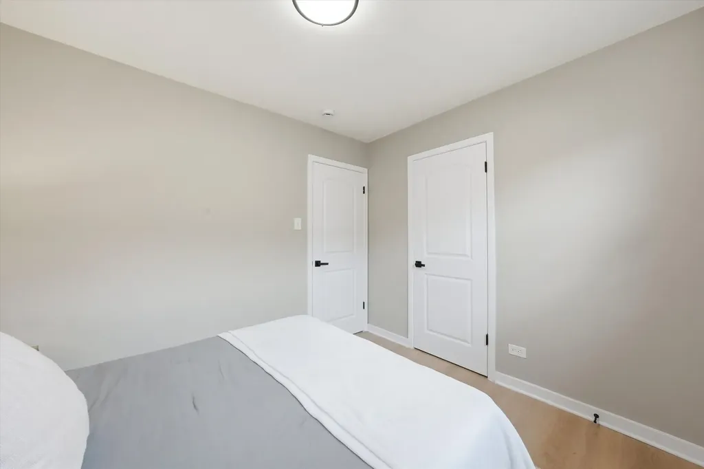 2846 East 127th Street Chicago IL 60633