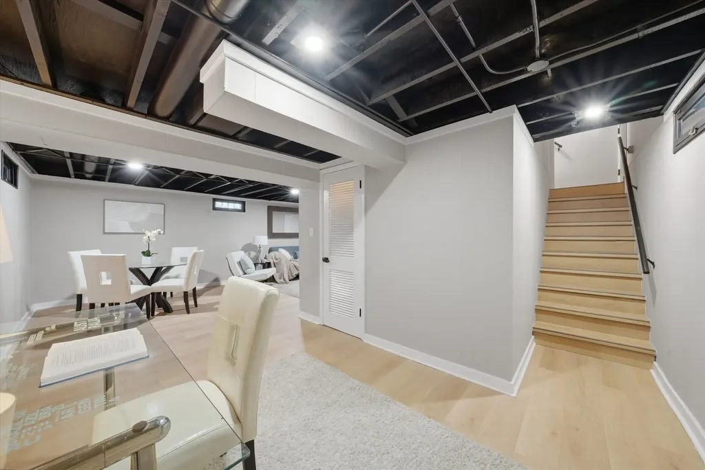 2846 East 127th Street Chicago IL 60633