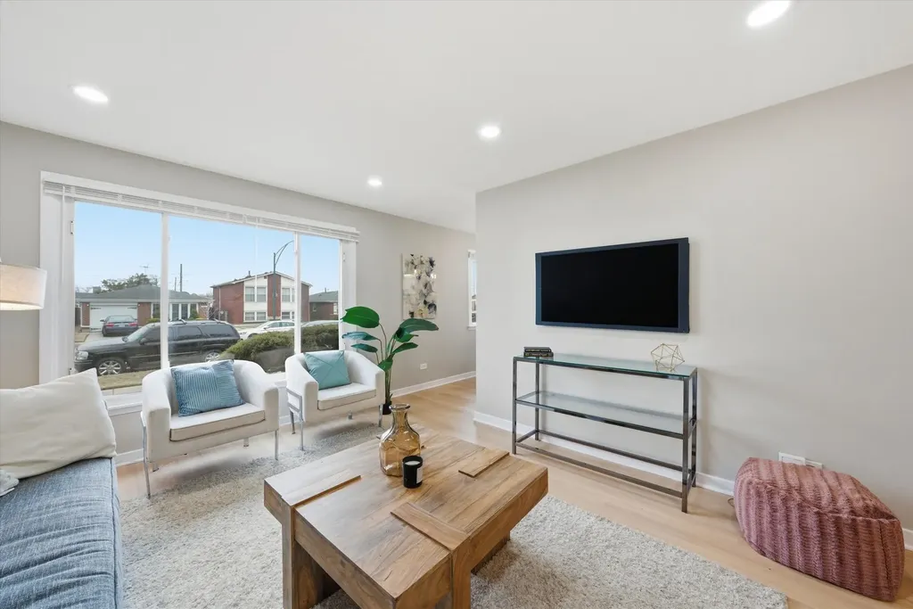 2846 East 127th Street Chicago IL 60633