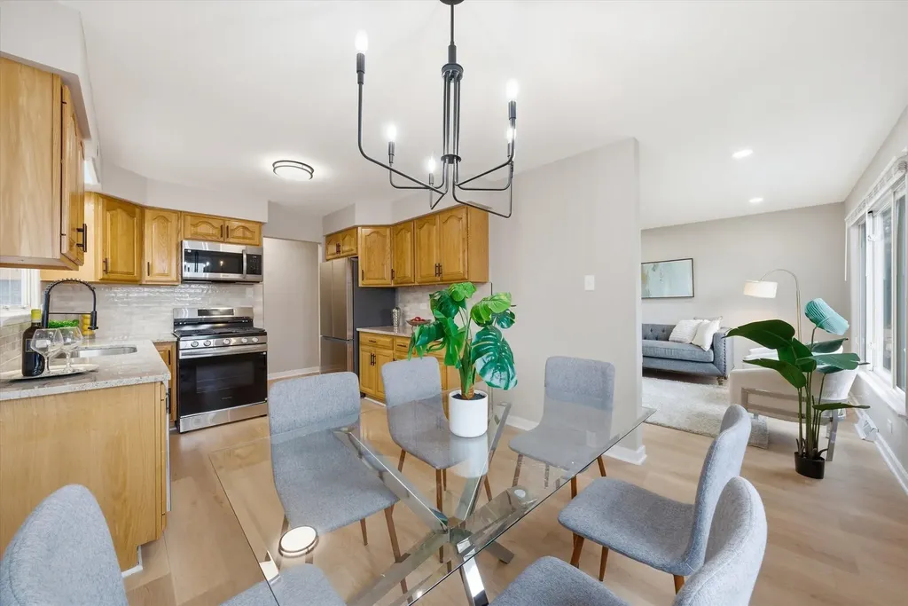 2846 East 127th Street Chicago IL 60633