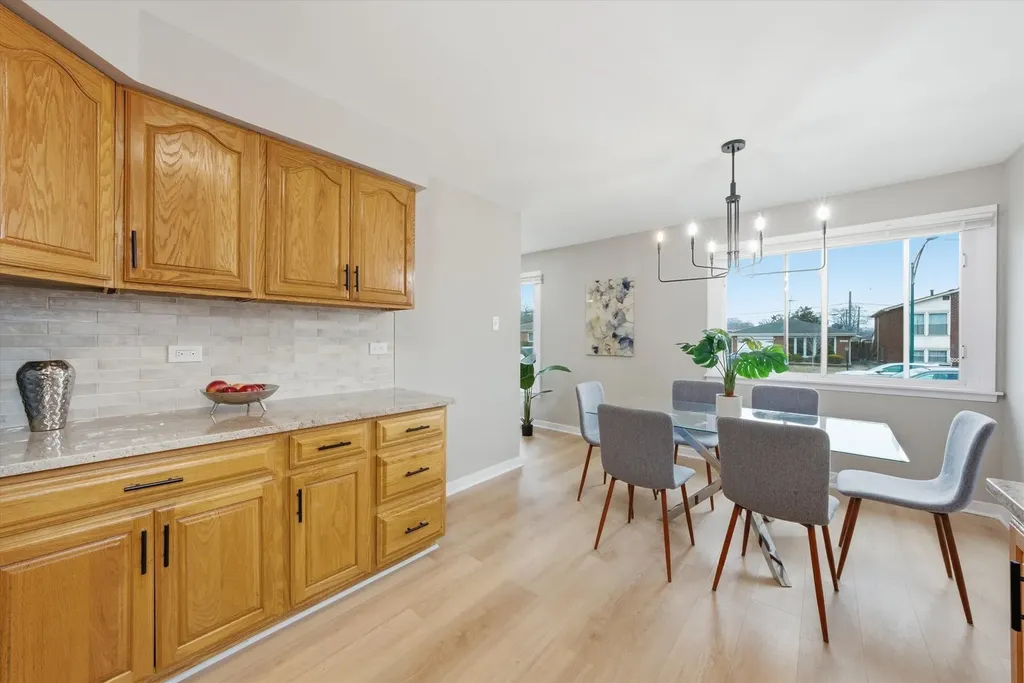 2846 East 127th Street Chicago IL 60633
