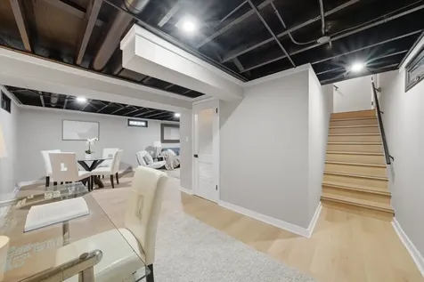 2846 East 127th Street Chicago IL 60633