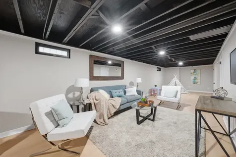 2846 East 127th Street Chicago IL 60633