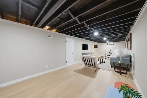 2846 East 127th Street Chicago IL 60633