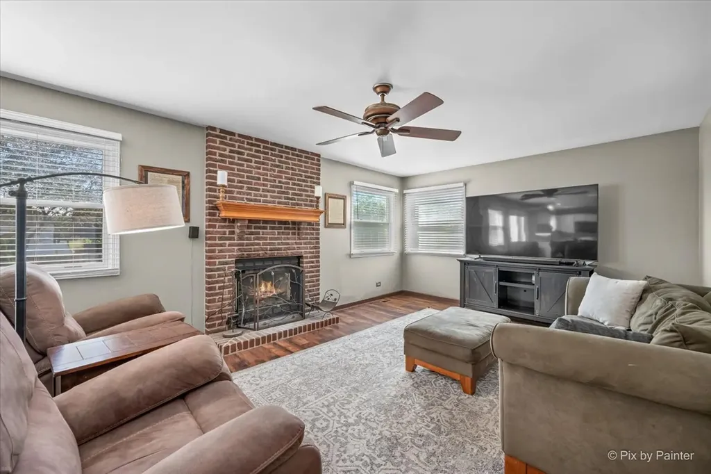 5418 Crossview Lane Lake In The Hills IL 60156