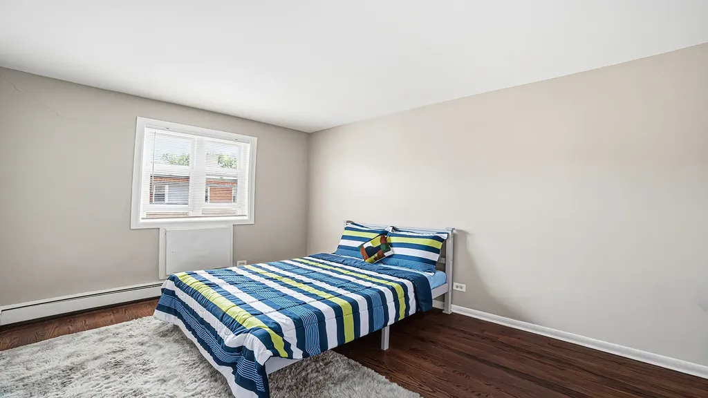 2411 West Balmoral Avenue Chicago IL 60625